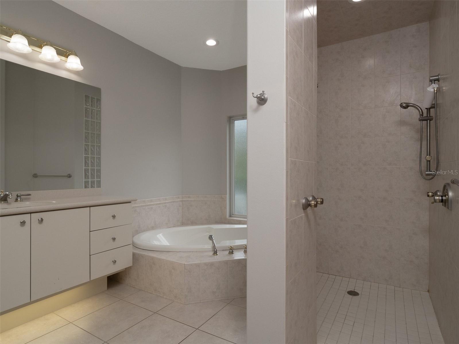 BROOKFIELD ANNEX - Farm