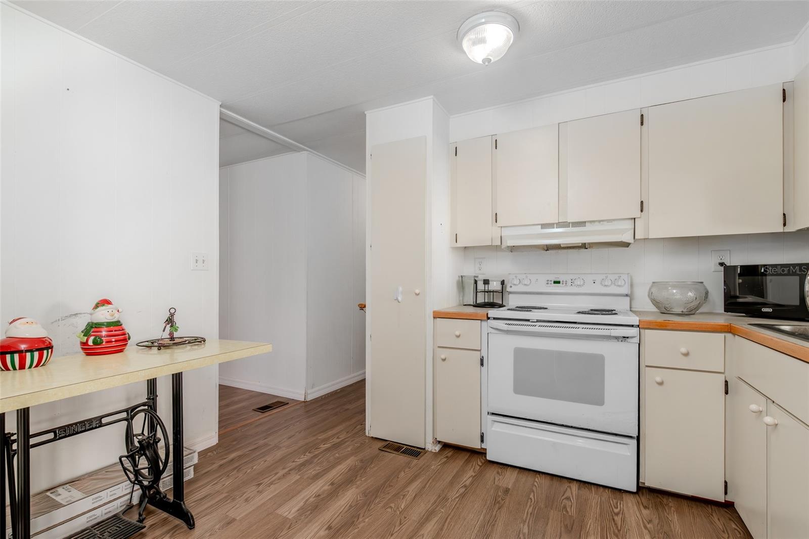 CLERMONT EMERALD LAKES CO-OP LT 01 - Residential