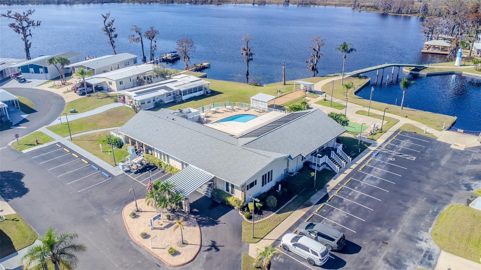 CLERMONT EMERALD LAKES CO-OP LT 01 - Residential