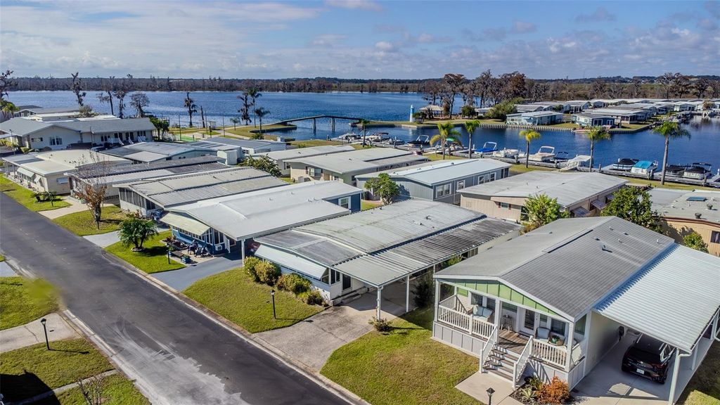 Photo of 1401 W Highway 50 #5, Clermont, FL 34711 (MLS # G5106642)