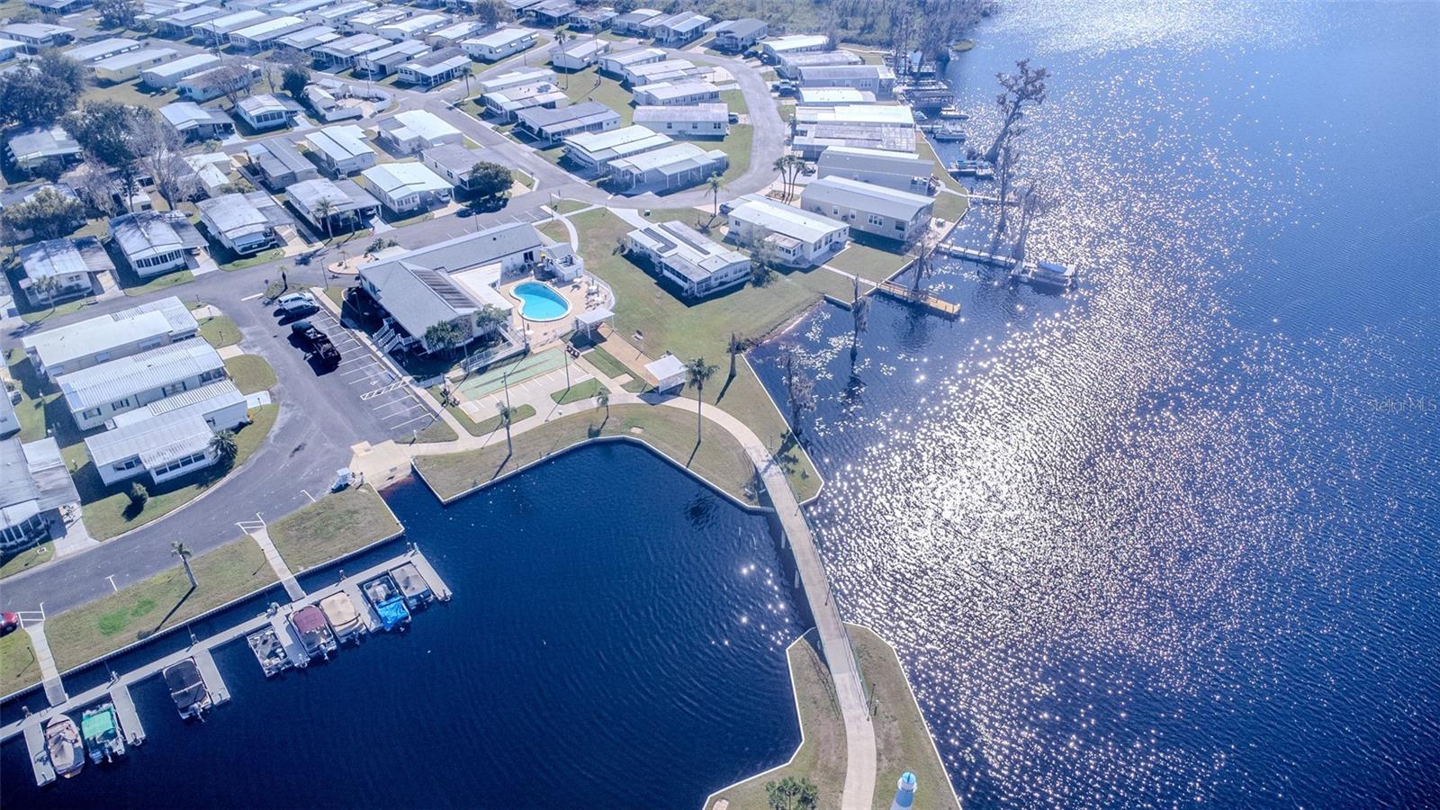 CLERMONT EMERALD LAKES CO-OP LT 01 - Residential