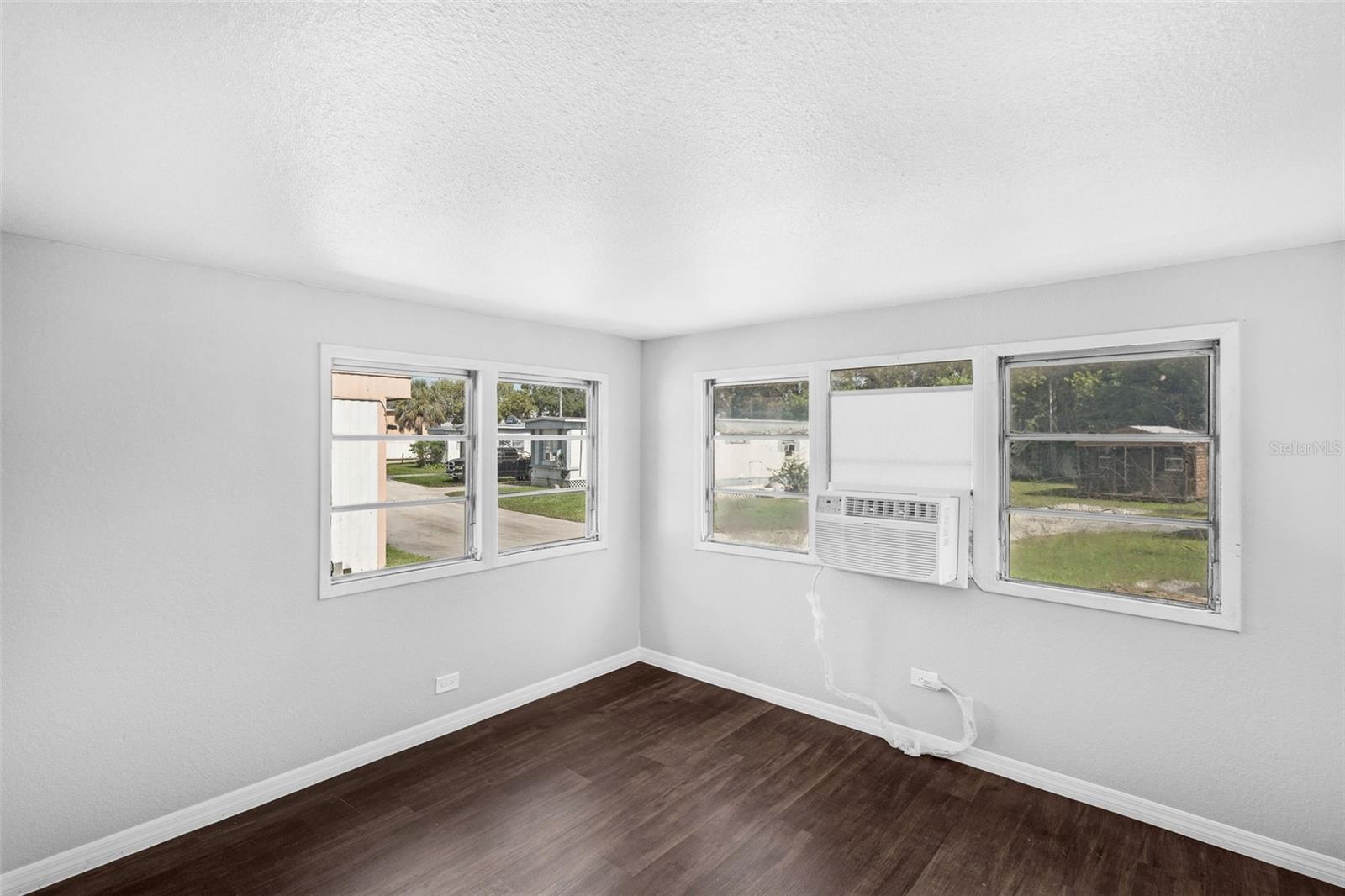 IDA LAKE SUB - Residential Lease