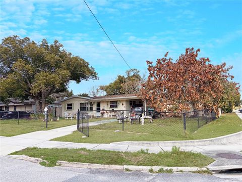 Photo of 6305 Hillwood Drive, Orlando, FL 32809 (MLS # O6385908)