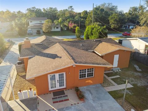 A home in LONGWOOD