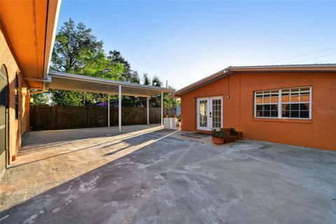 A home in LONGWOOD