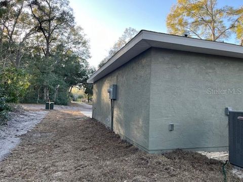 A home in BELLEVIEW