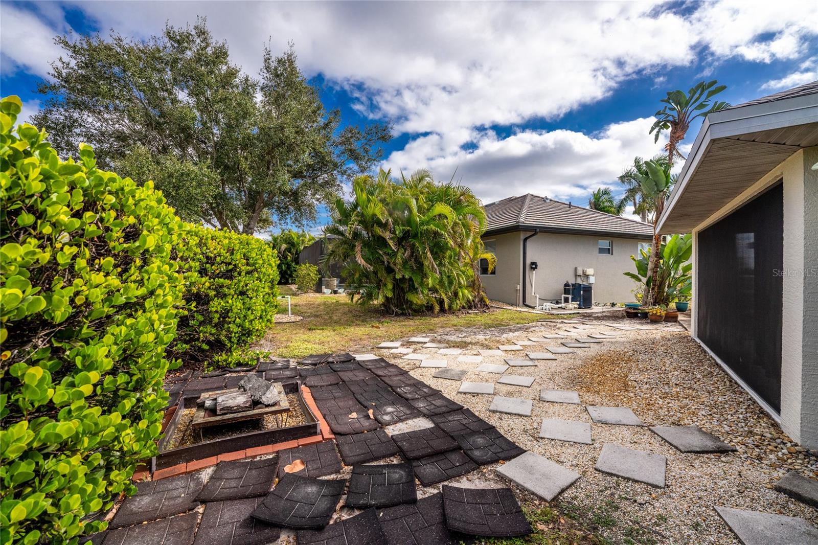 BURNT STORE LAKES - Residential