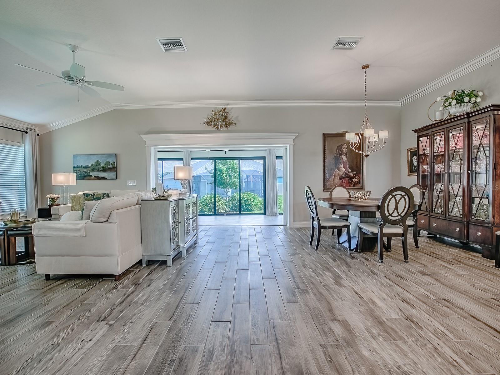 6295 DANIELSON LOOP