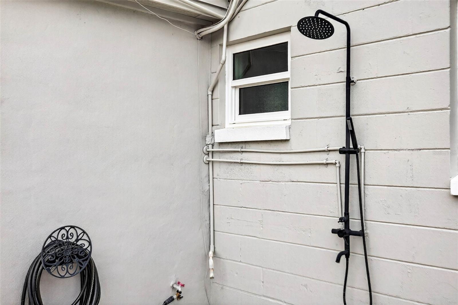 NORTH ST PETERSBURG - Residential Lease