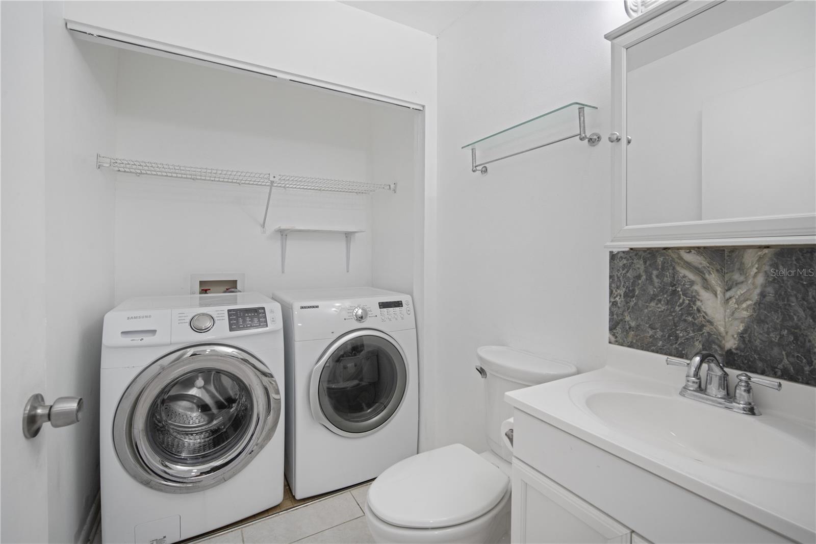 TOWNHOMES OF COUNTRY RUN - Residential Lease