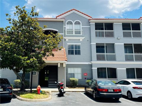 Photo of 18001 Richmond Place Drive #523, Tampa, FL 33647 (MLS # TB8508656)