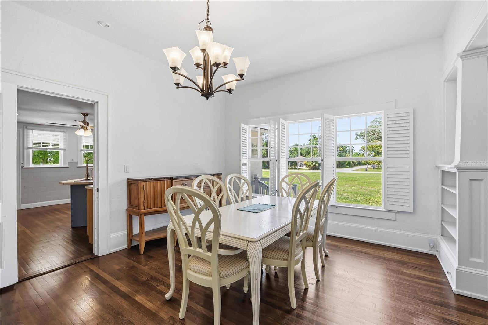 815 SOLONA LOOP - Photo 3
