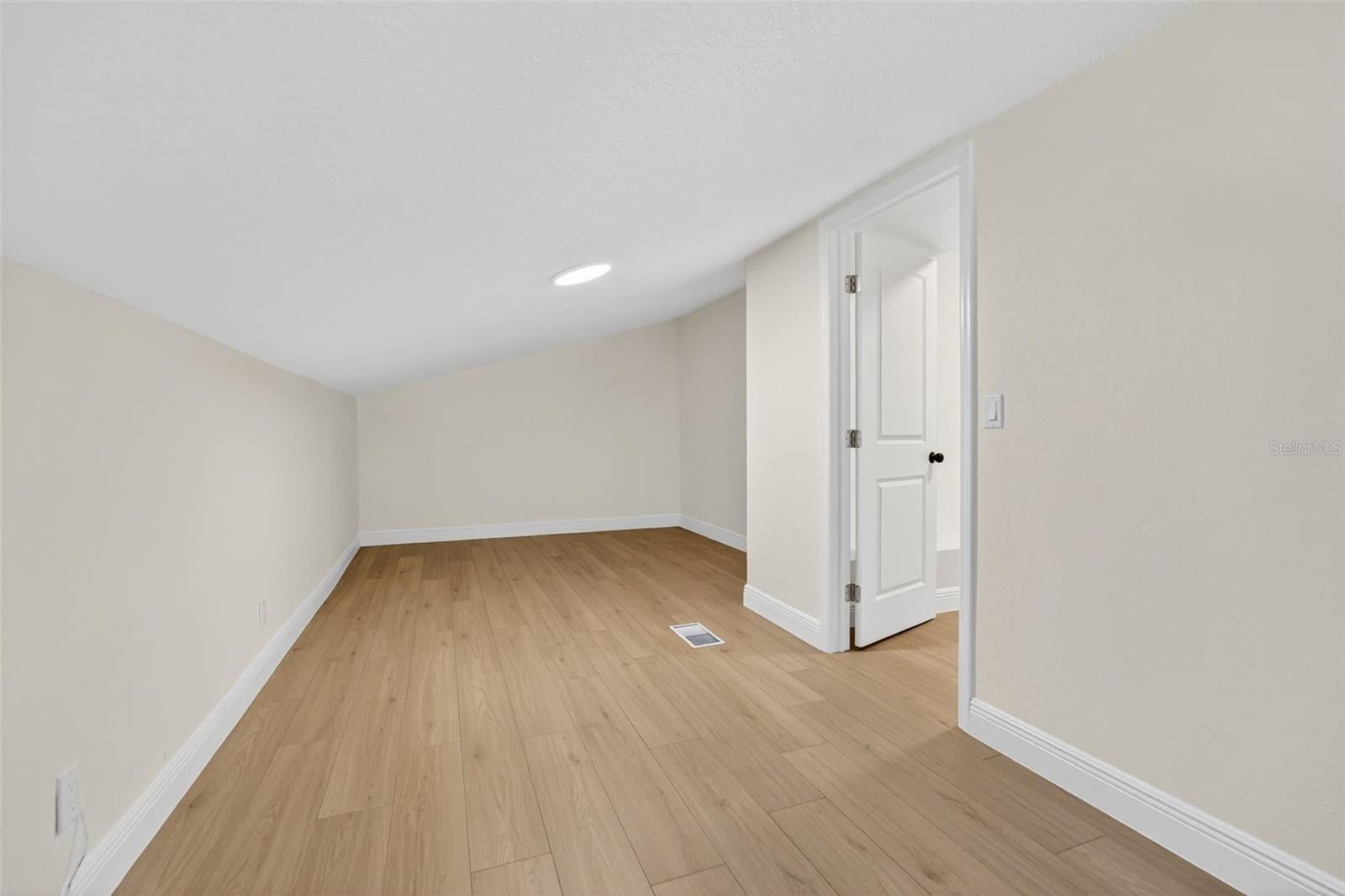 CARROLLWOOD VILLAGE SEC 1 - Residential