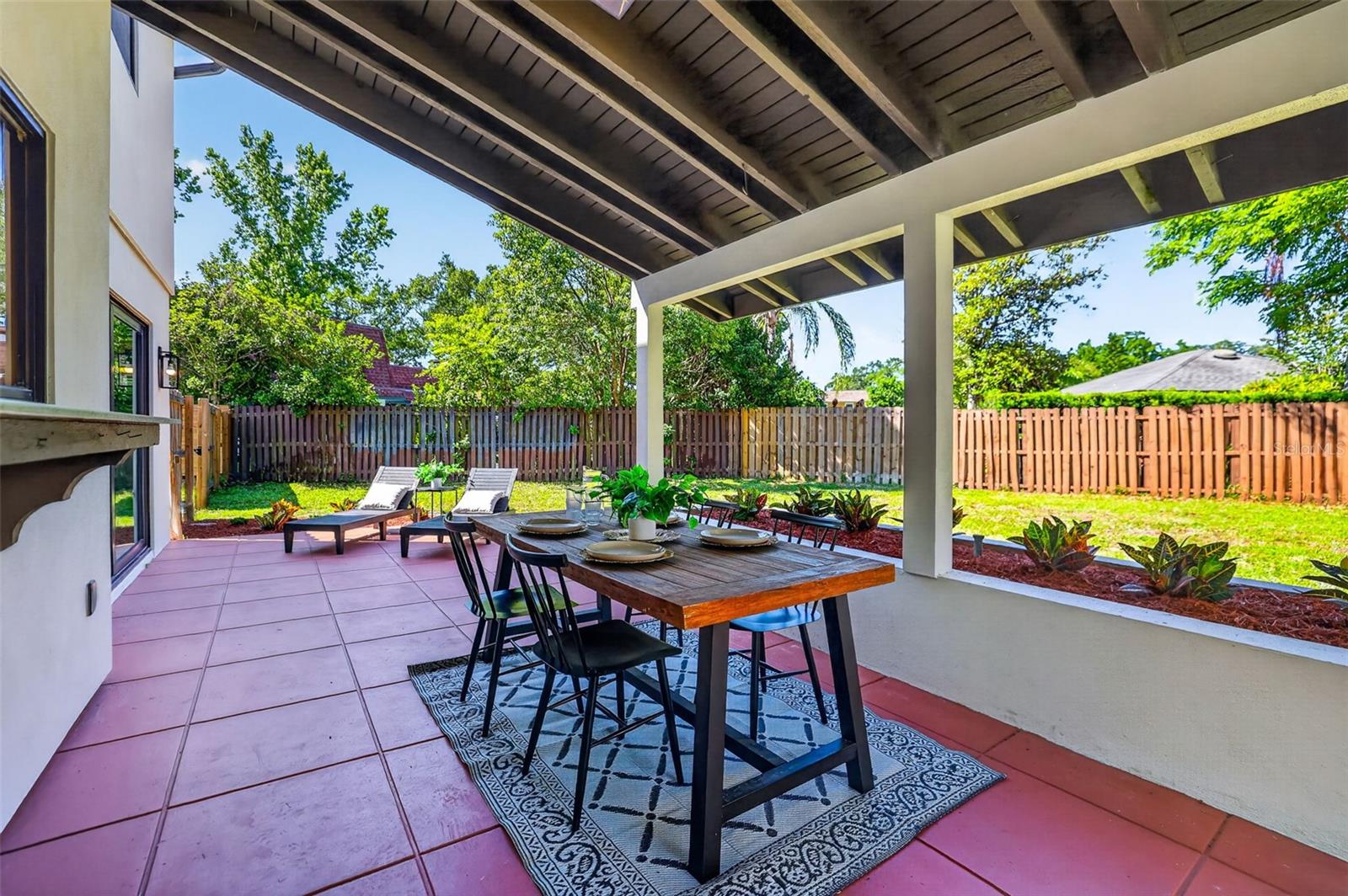 CARROLLWOOD VILLAGE SEC 1 - Residential