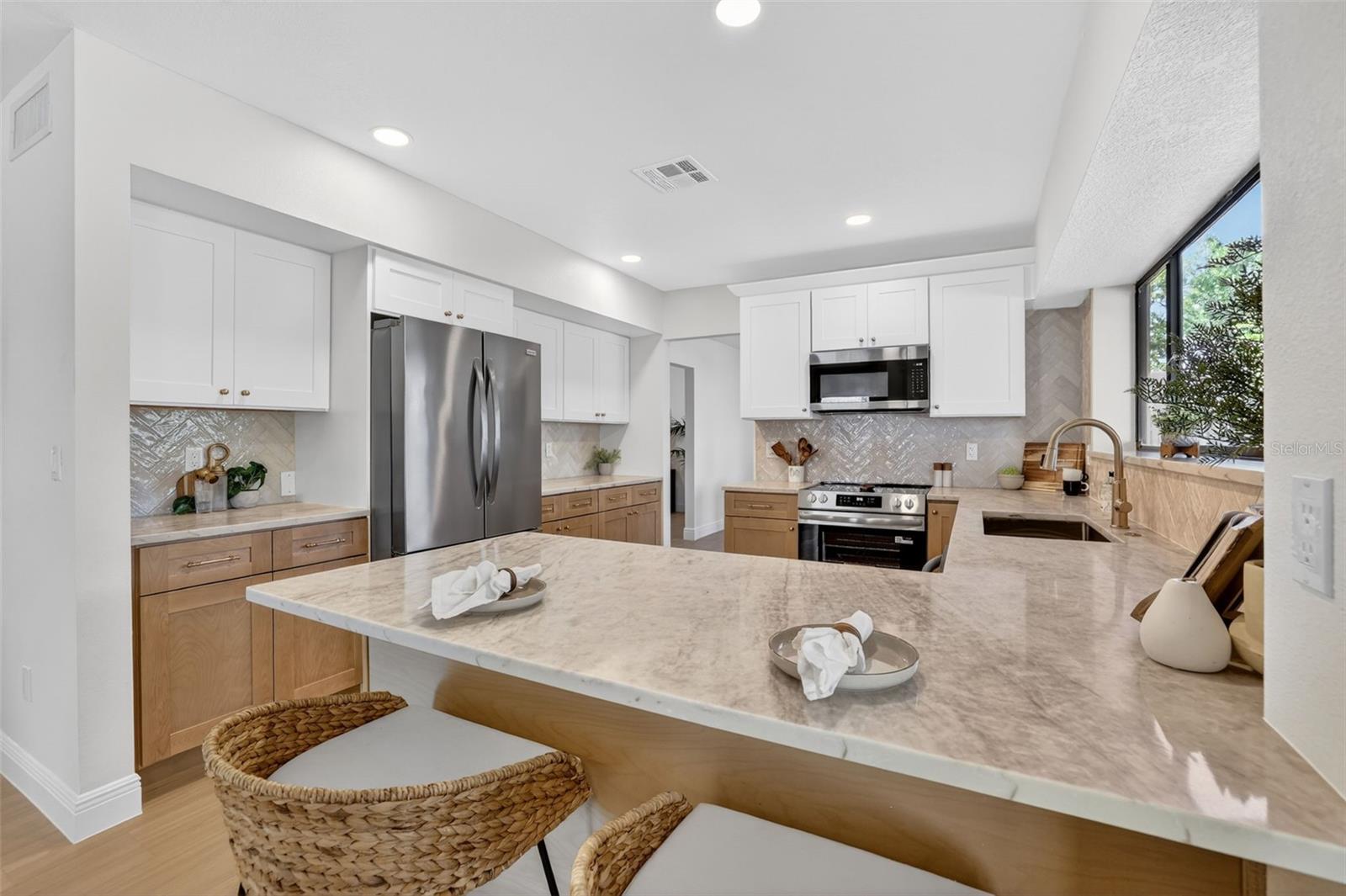 CARROLLWOOD VILLAGE SEC 1 - Residential