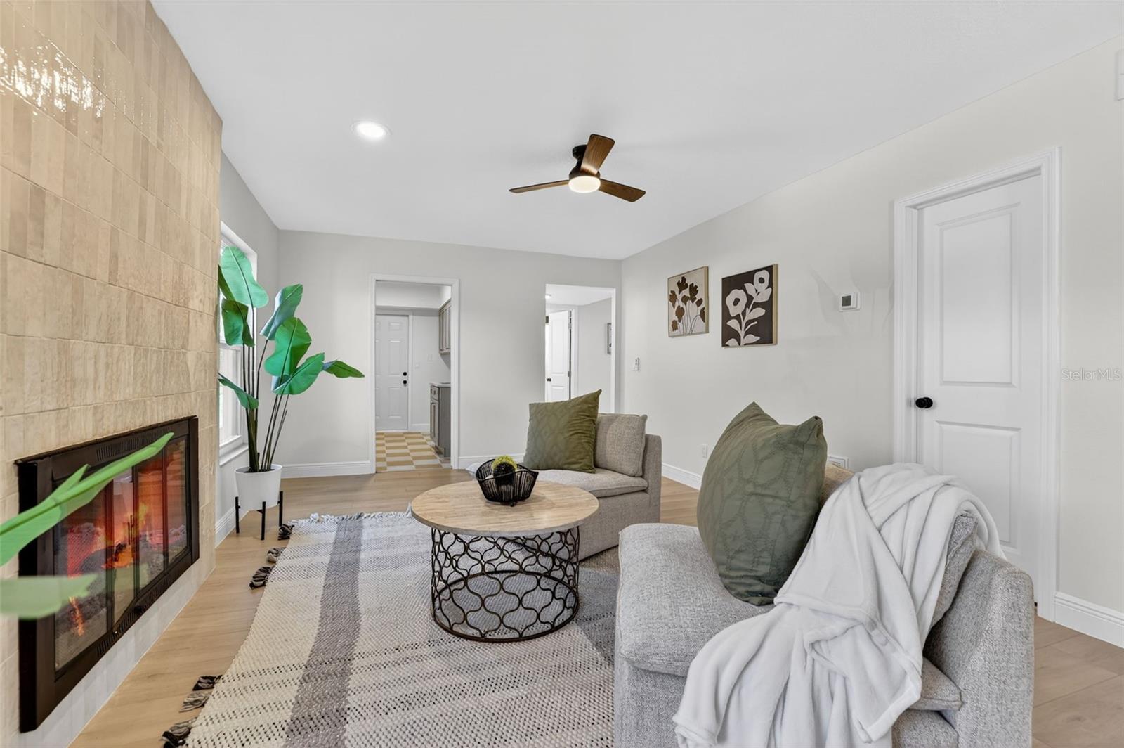 CARROLLWOOD VILLAGE SEC 1 - Residential