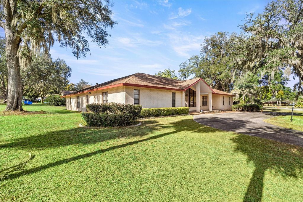 Photo of 230 SE 45th Terrace, Ocala, FL 34471 (MLS # OM709187)