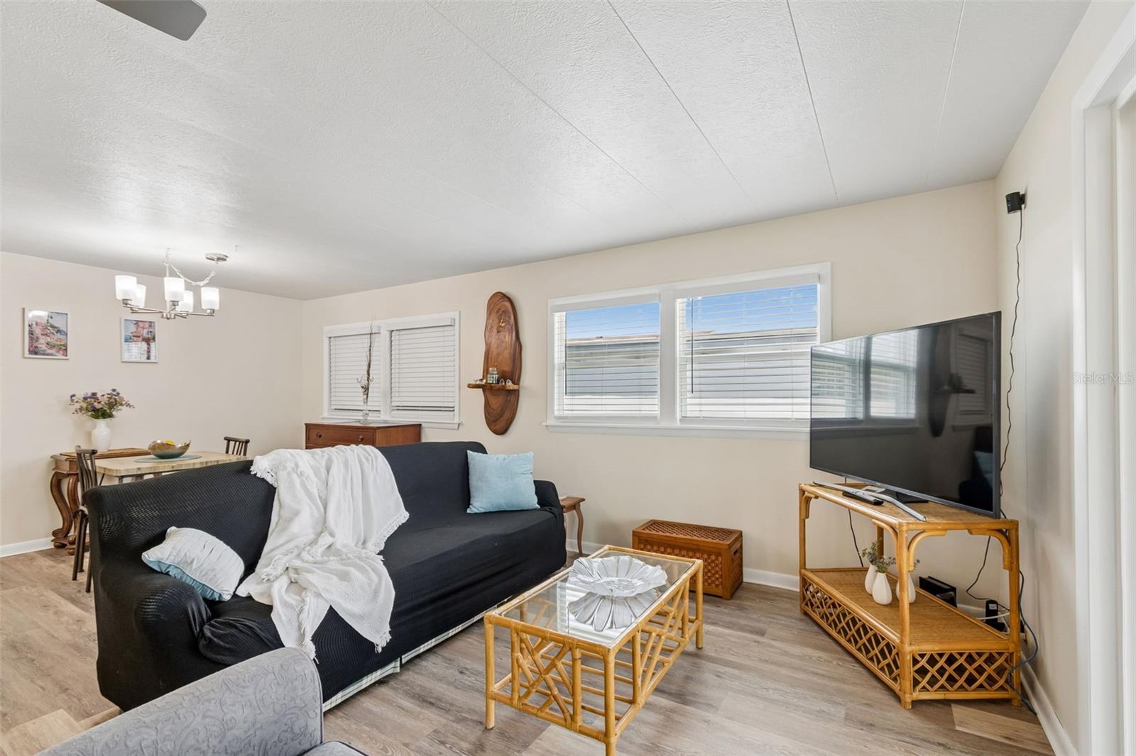 MOBEL AMERICANA MOBILE HOME PARK UNREC - Residential