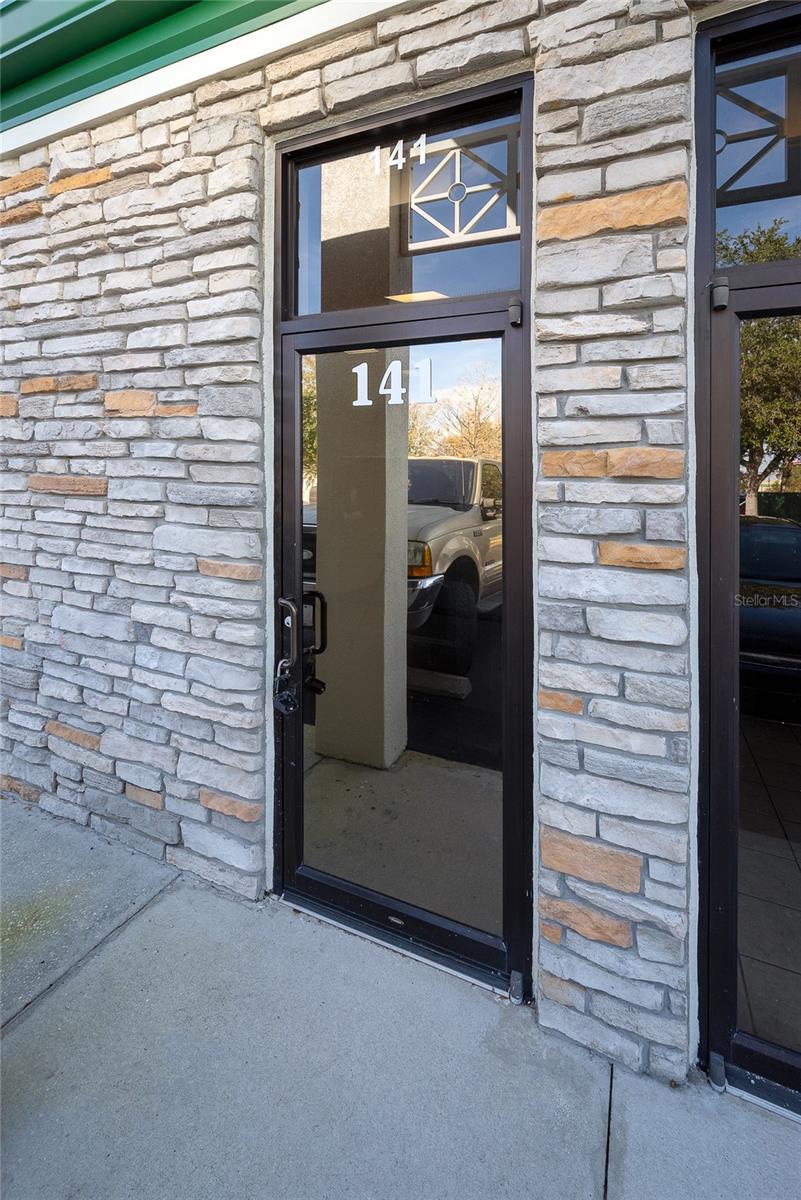 EAST SAINT CLOUD COMMERCE CENTER - Commercial Lease