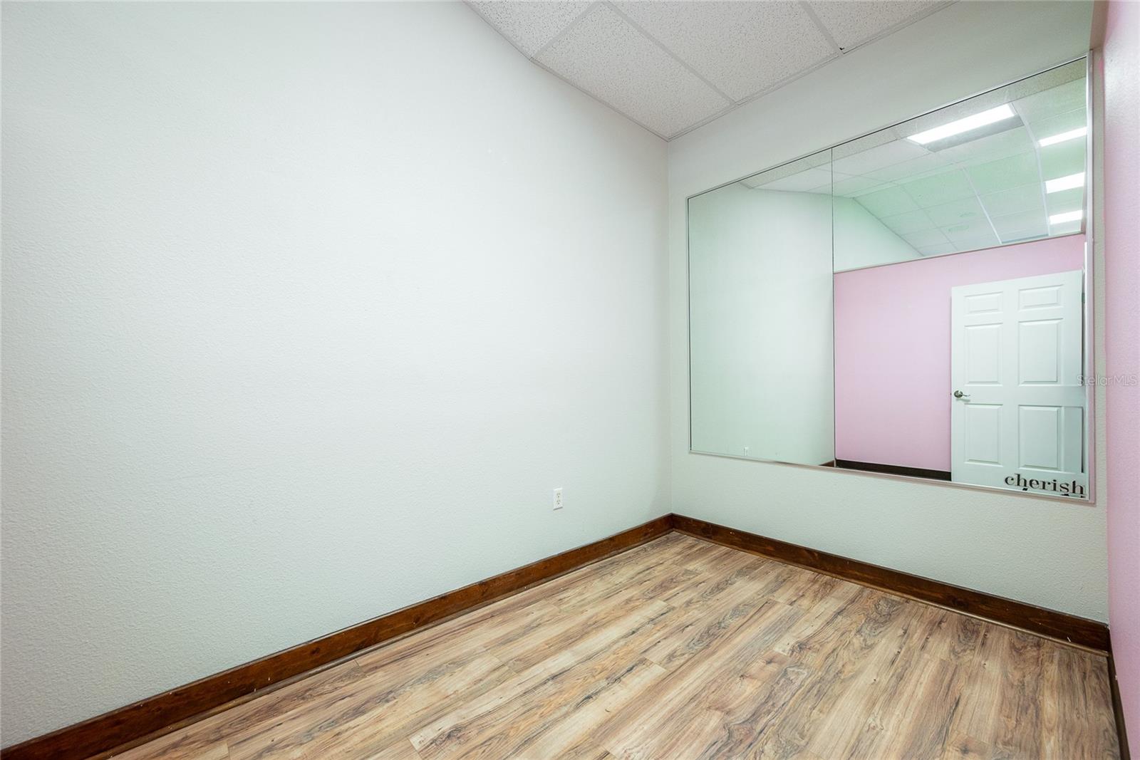 EAST SAINT CLOUD COMMERCE CENTER - Commercial Lease