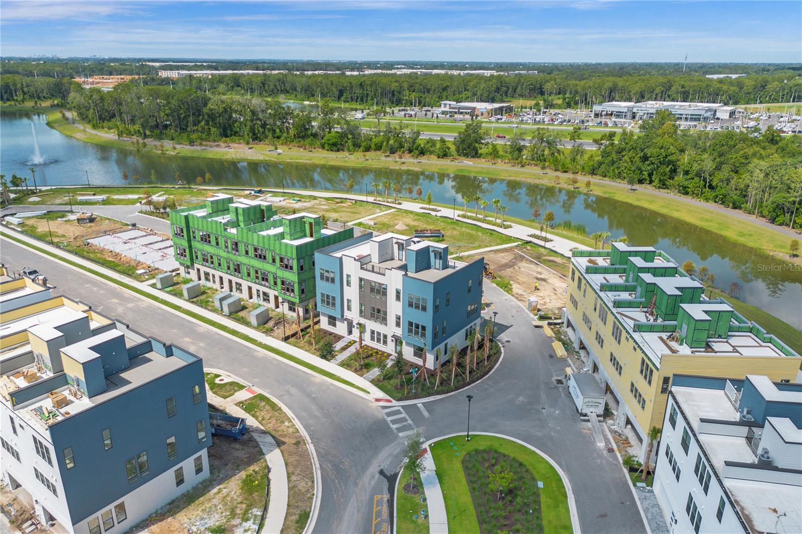 BRIX/THE PACKING DISTRICT - Residential Lease