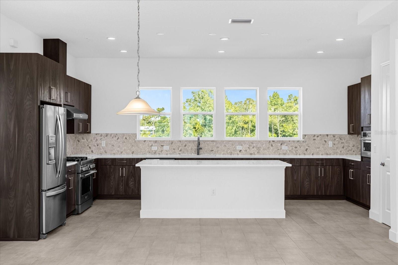 BRIX/THE PACKING DISTRICT - Residential Lease