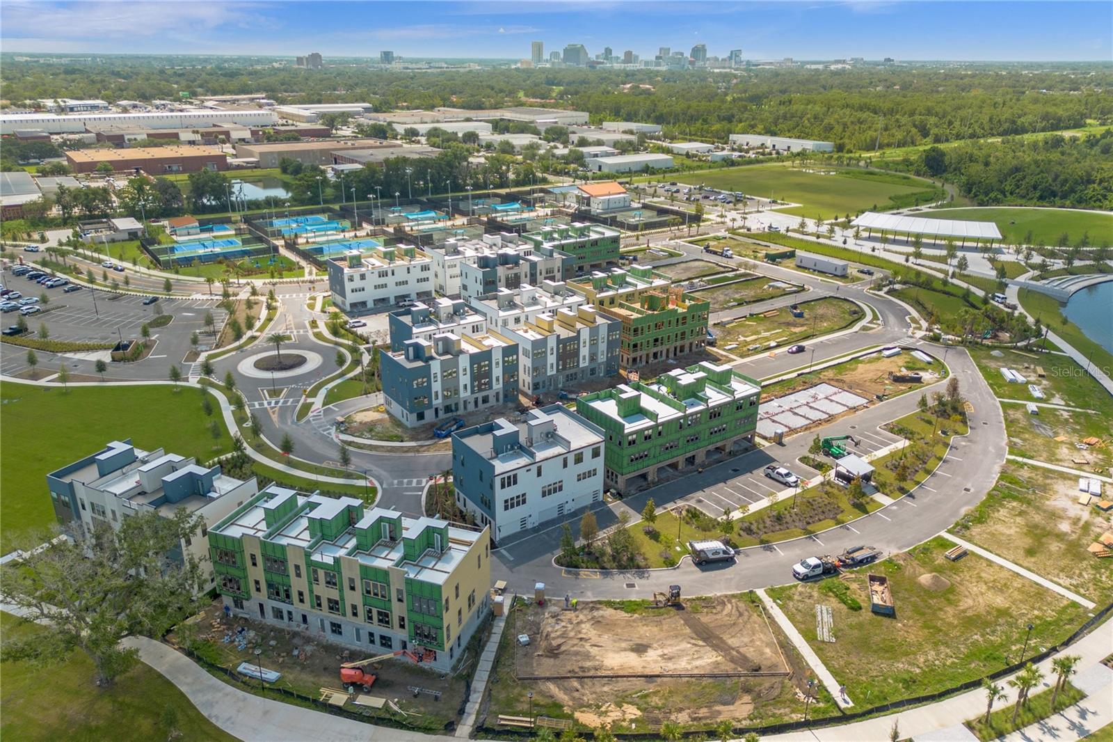 BRIX/THE PACKING DISTRICT - Residential Lease