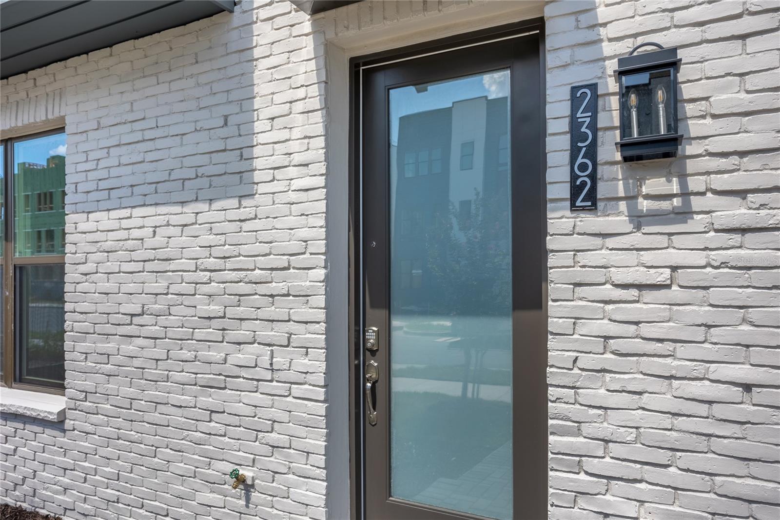 BRIX/THE PACKING DISTRICT - Residential Lease