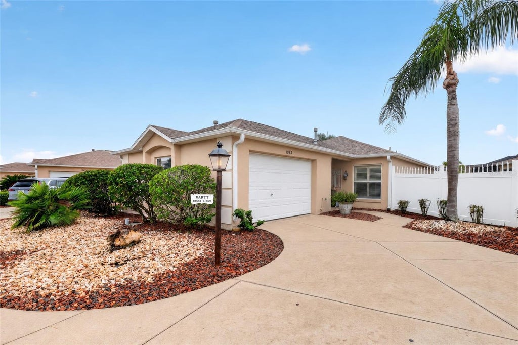 Photo of 1863 Dalton Drive, The Villages, FL 32162 (MLS # G5118744)