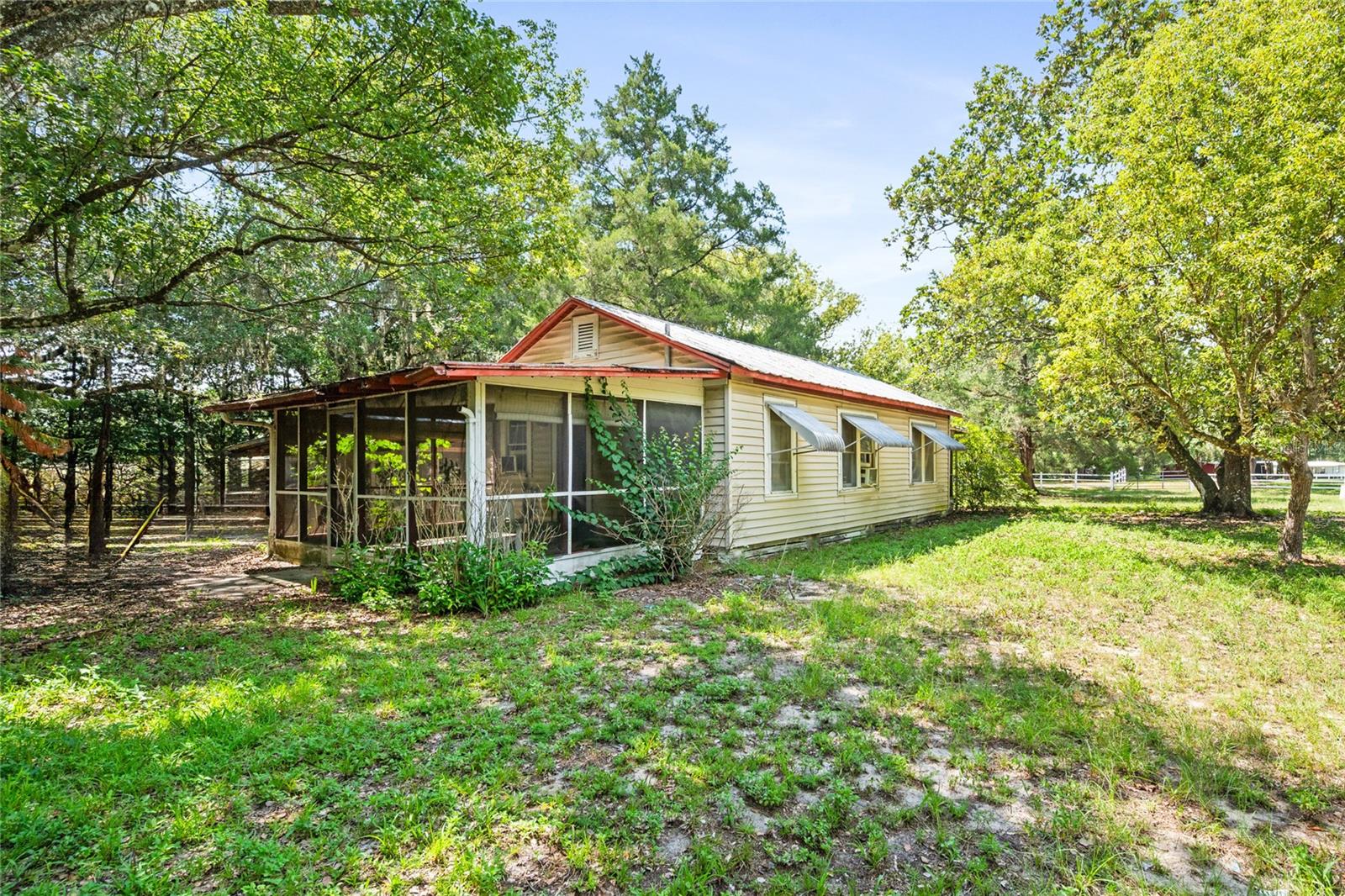 140 W PONKAN ROAD
