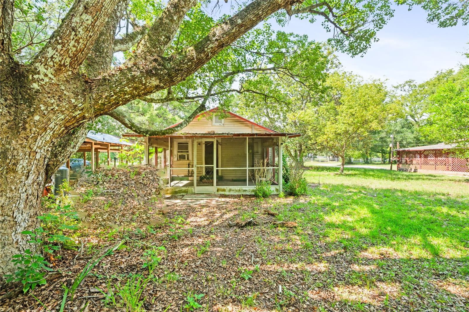 140 W PONKAN ROAD