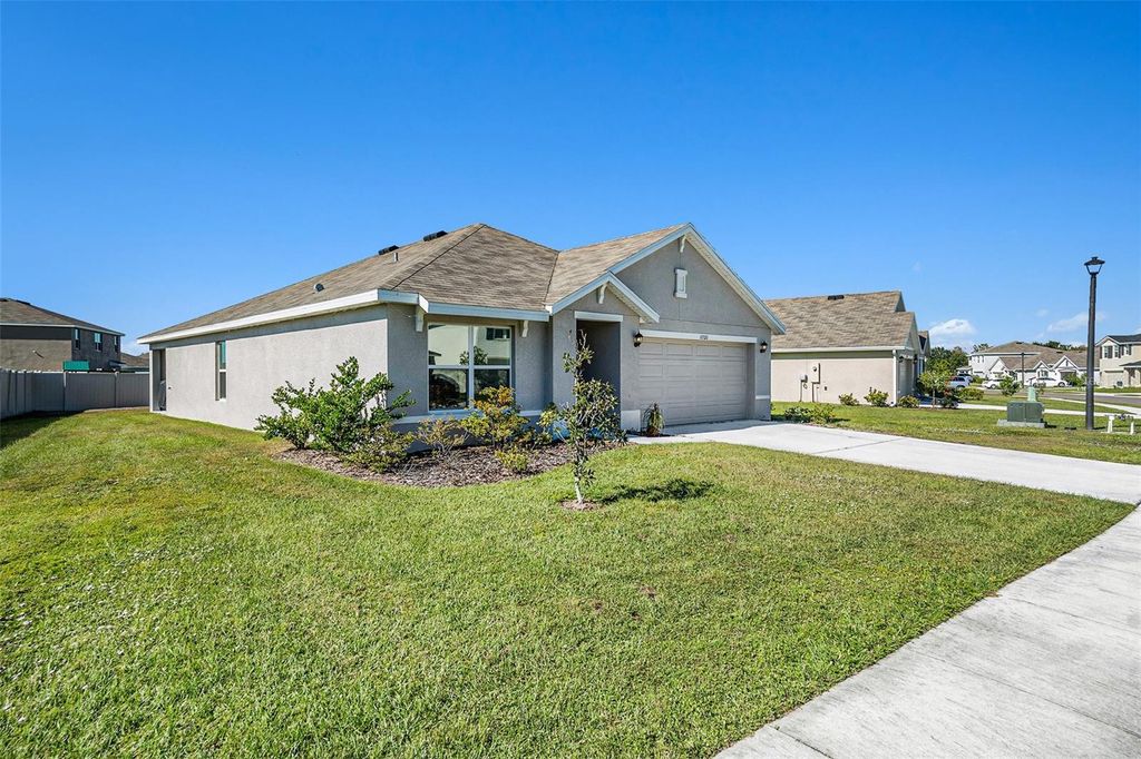 Photo of 10720 Chippewa Drive, Parrish, FL 34219 (MLS # TB8444483)