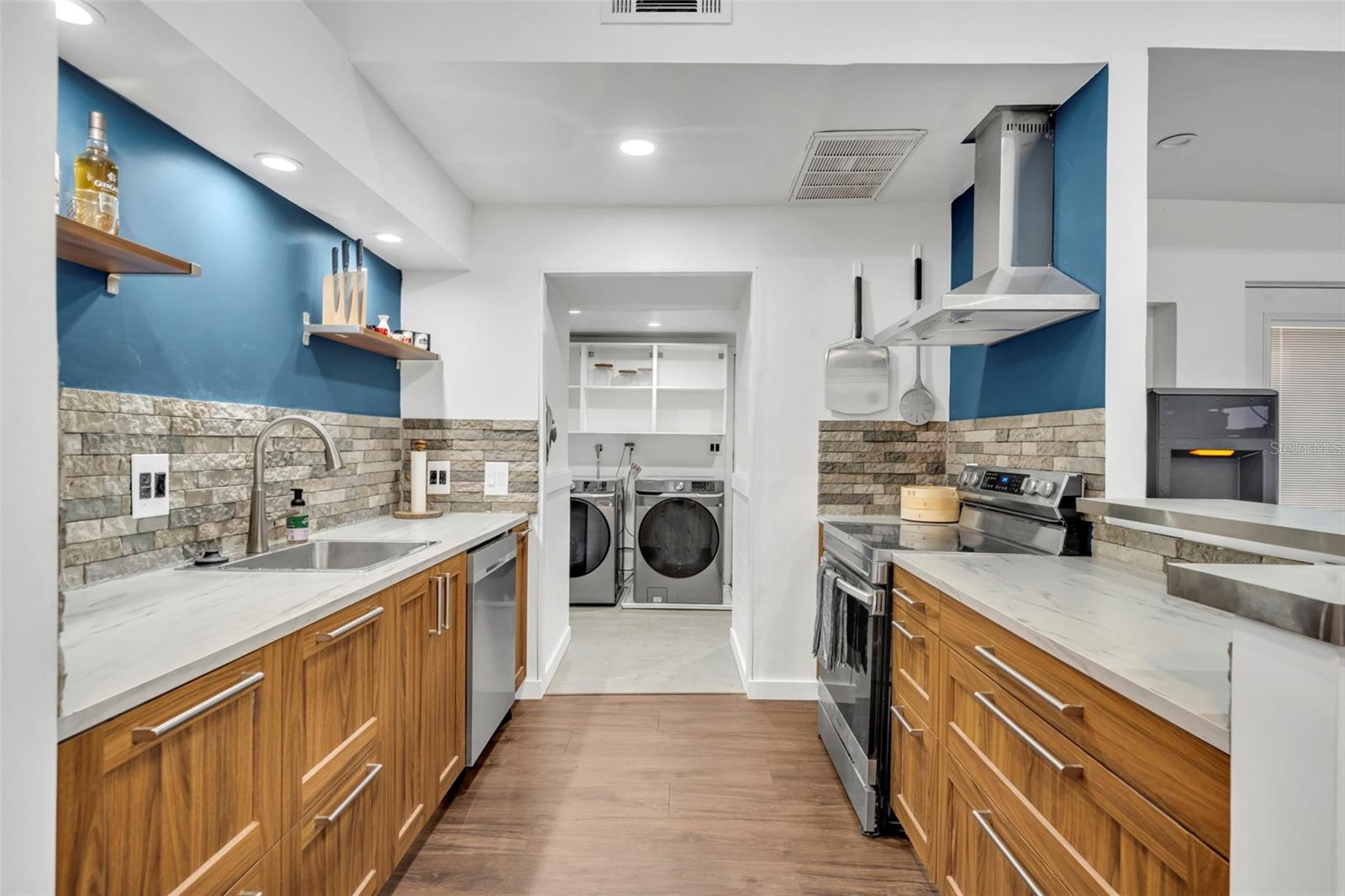 WEIDOWS REP - Residential