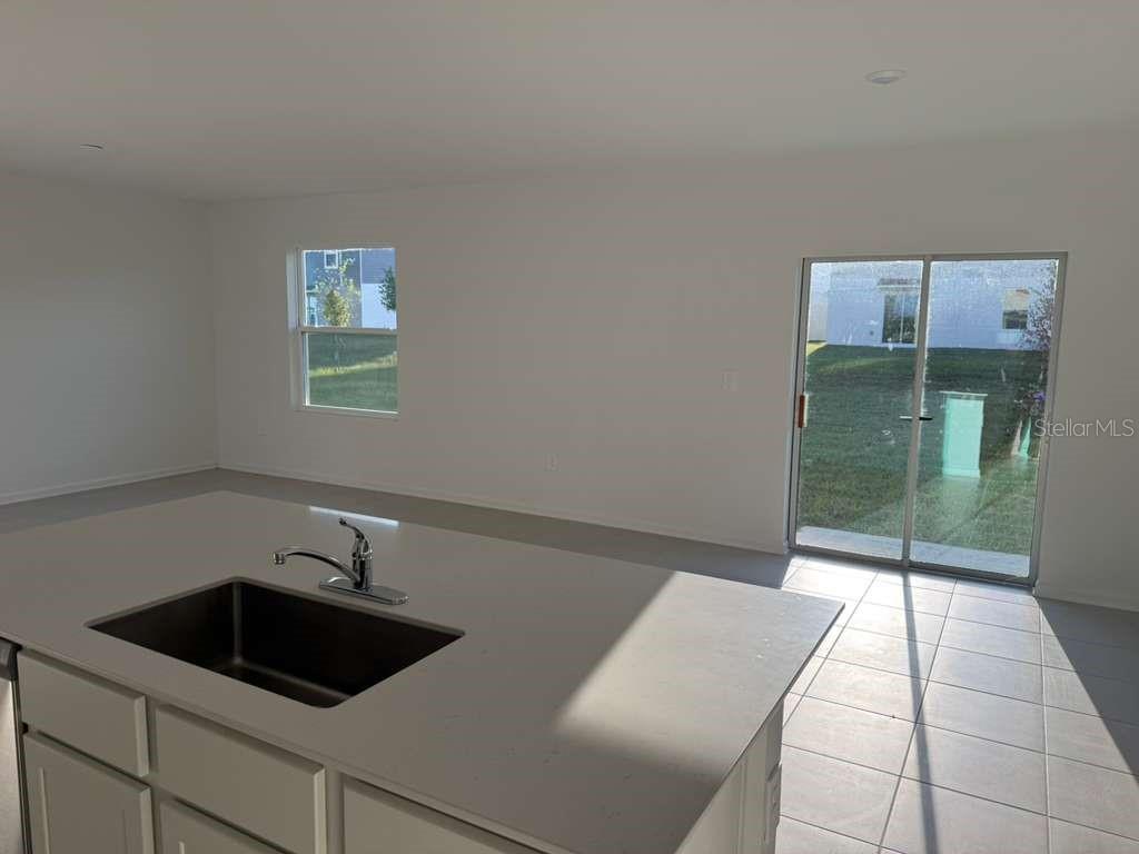 LAKE HAMILTON 40'S - Residential Lease