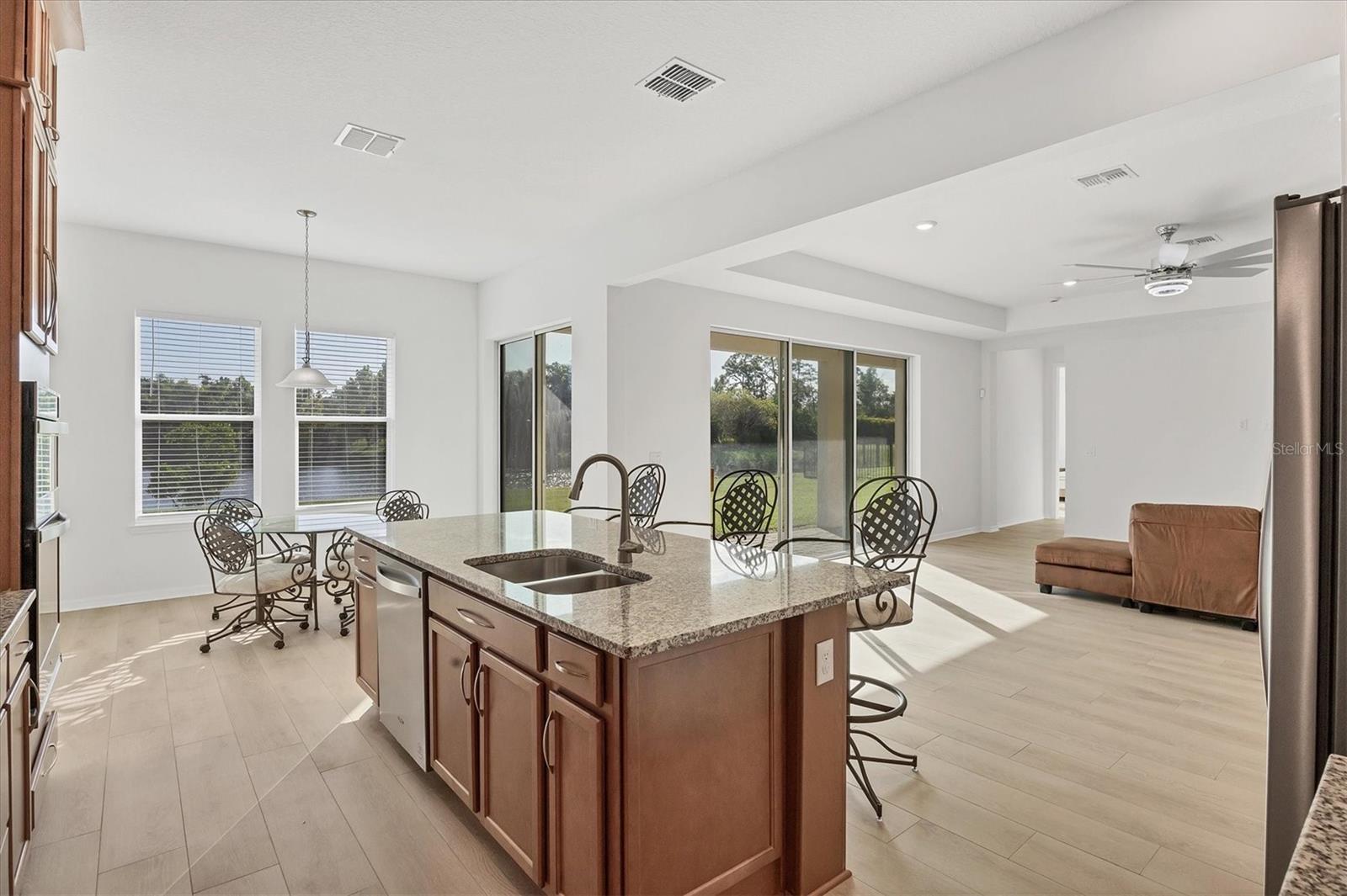 HERON LANDING - Residential