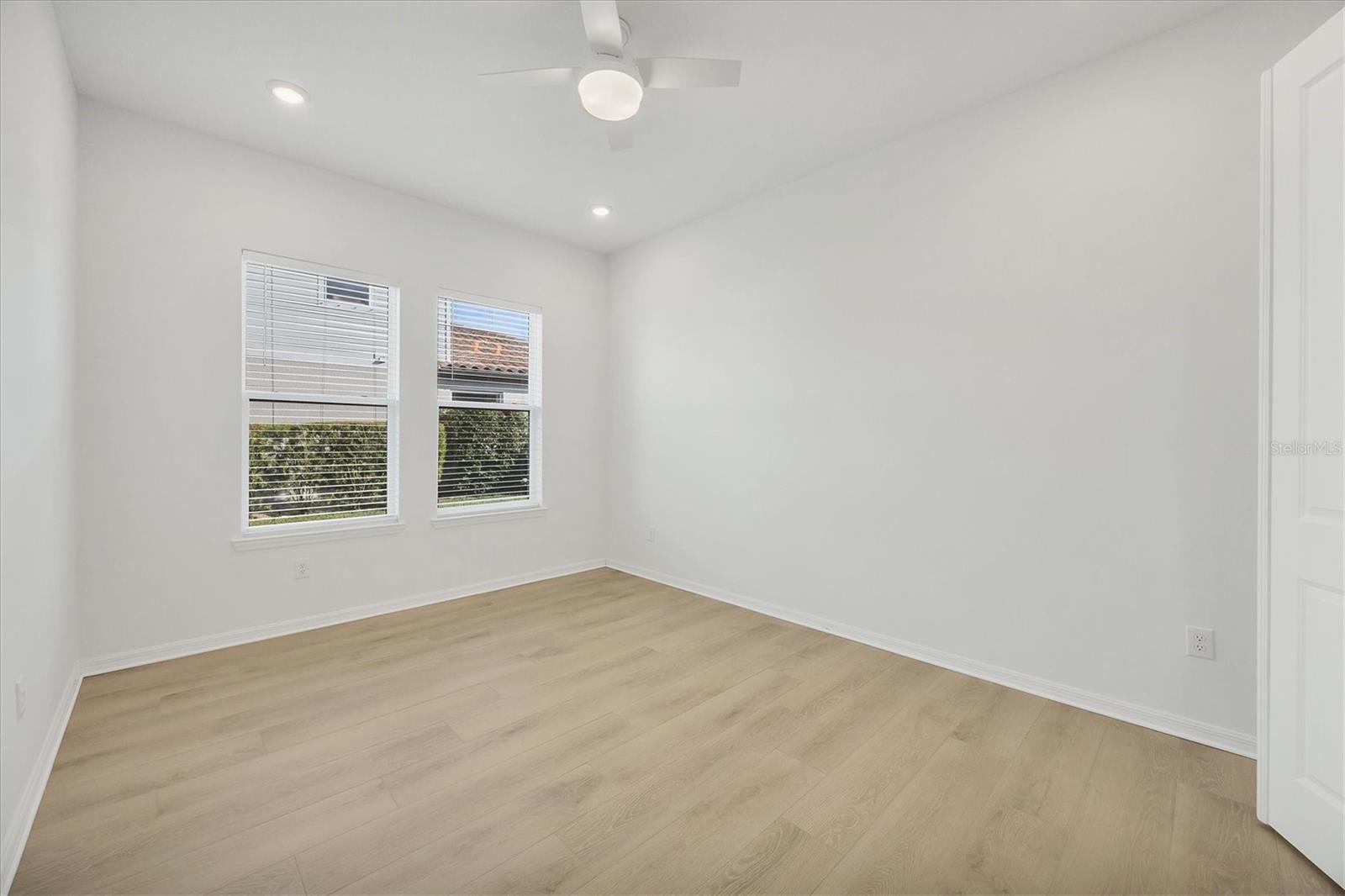 HERON LANDING - Residential