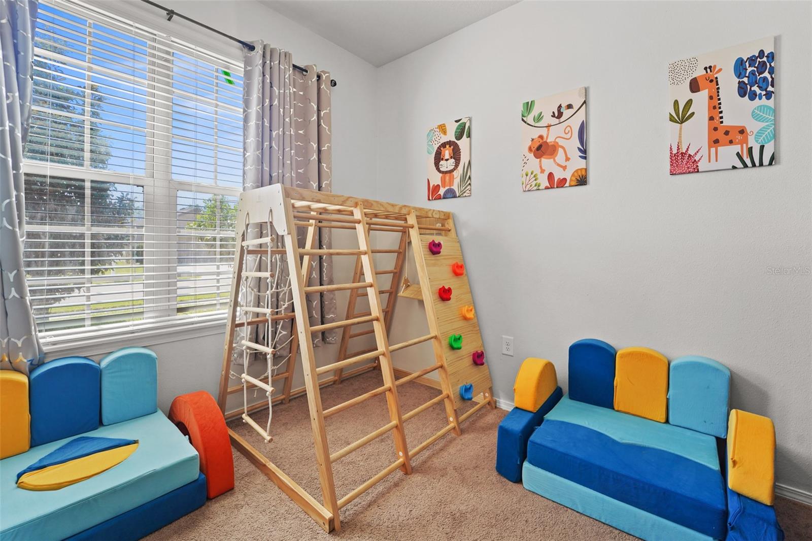 TRILLIUM VILLAGE E PH 1 - Residential