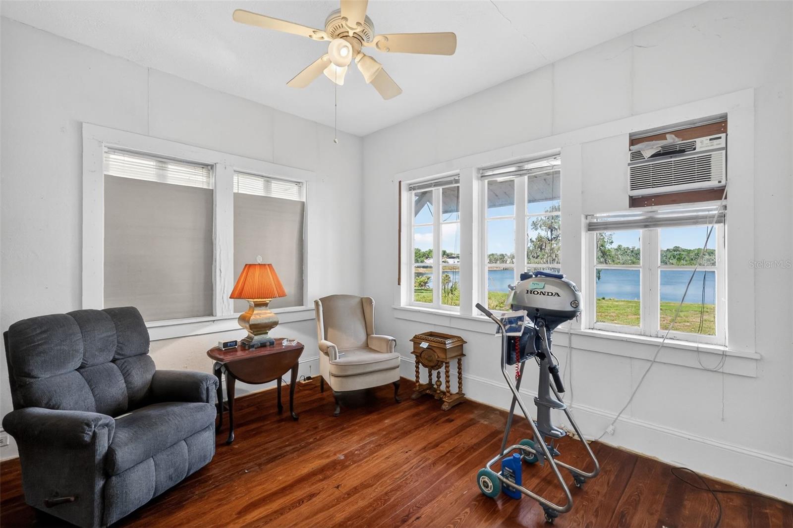 UMATILLA MITCHENORS ADD - Residential