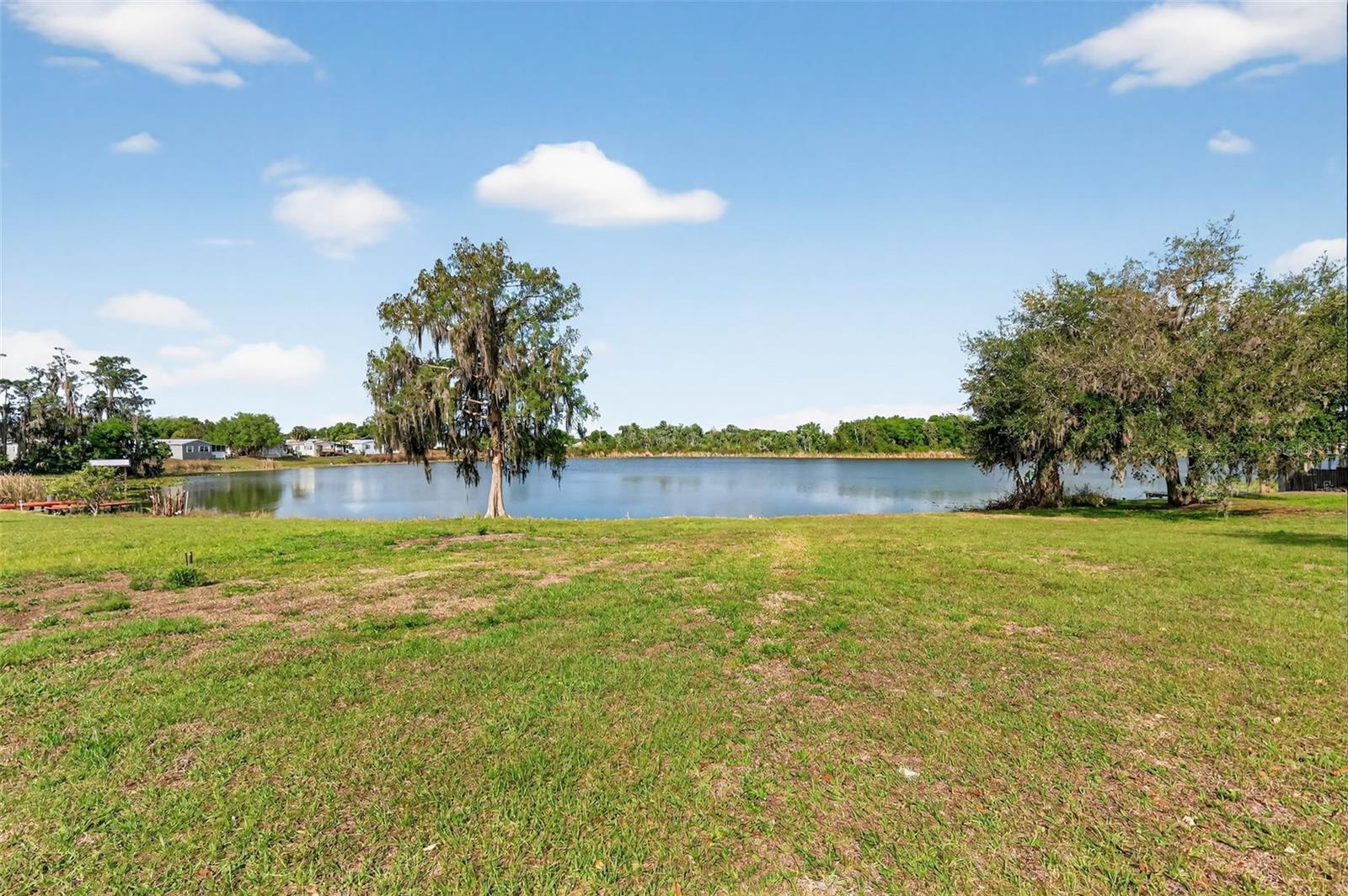 UMATILLA MITCHENORS ADD - Residential