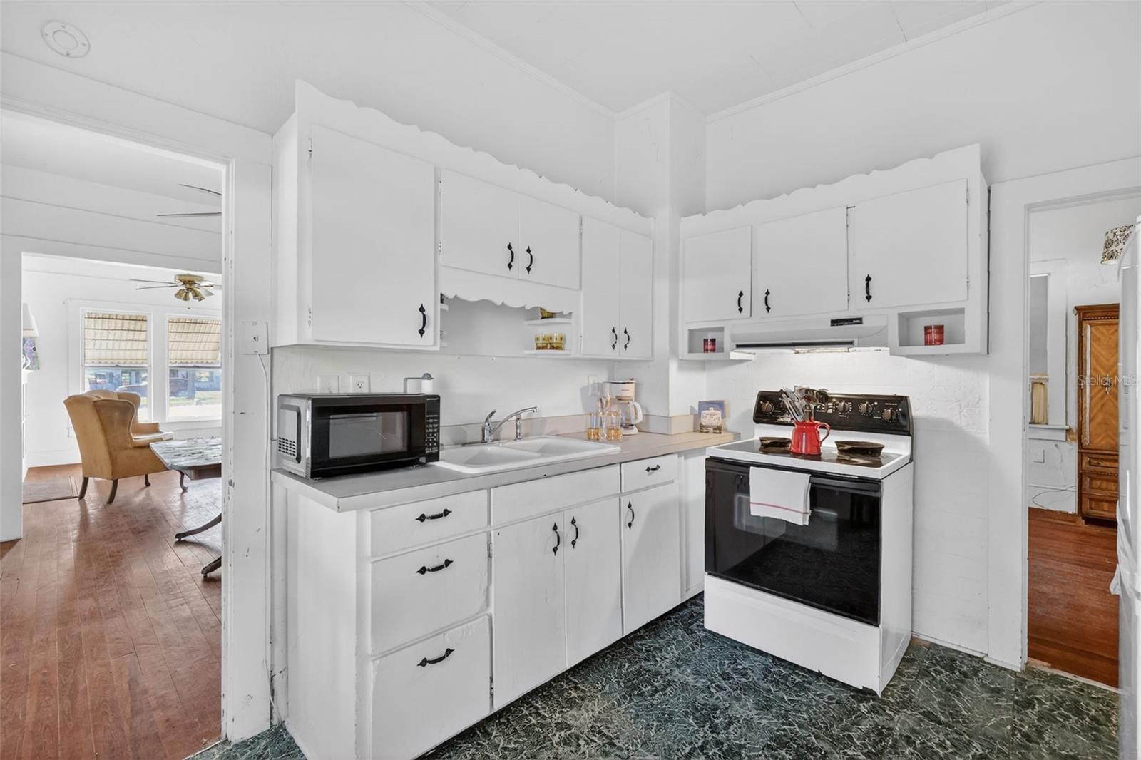 UMATILLA MITCHENORS ADD - Residential