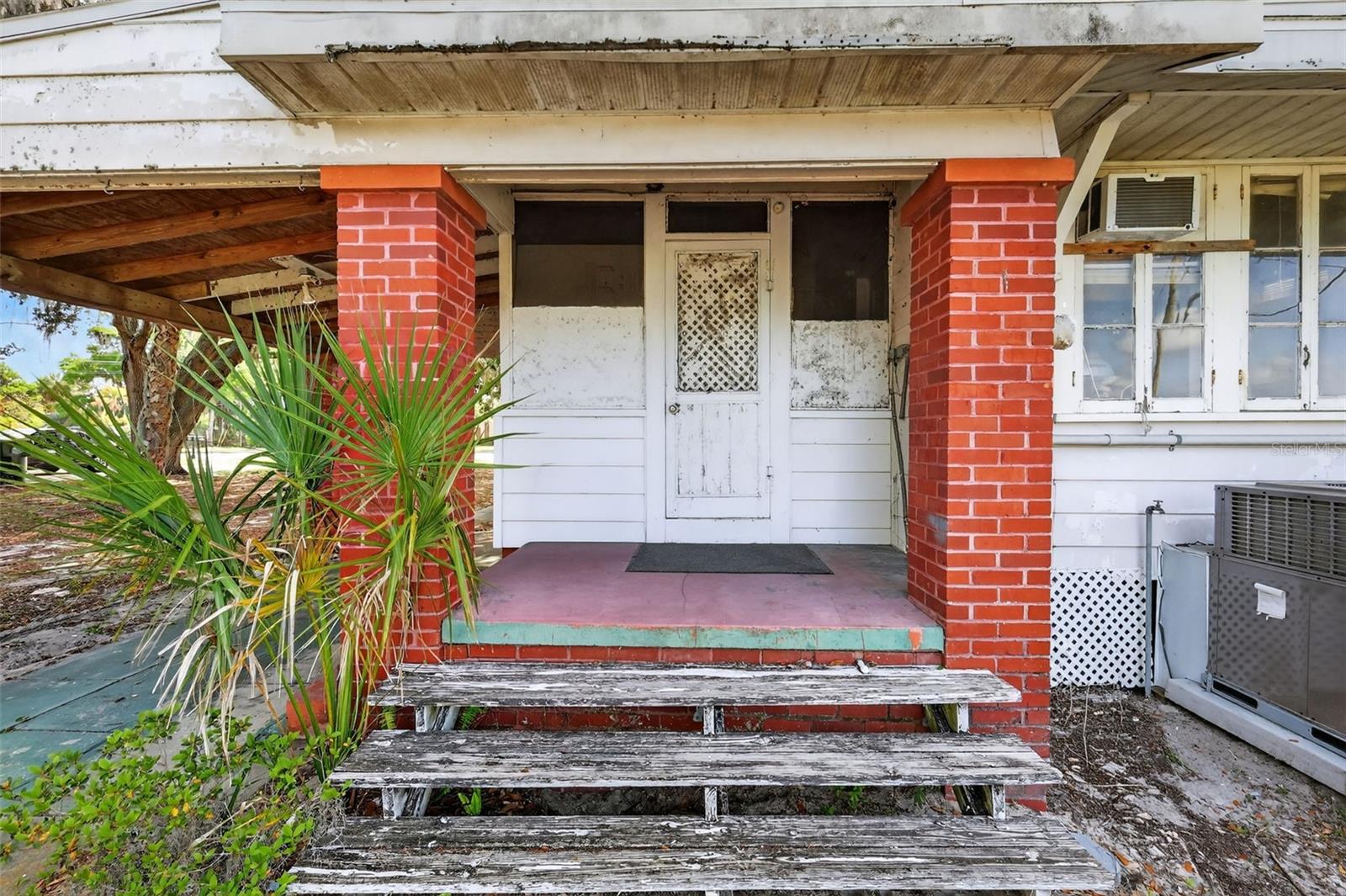 UMATILLA MITCHENORS ADD - Residential