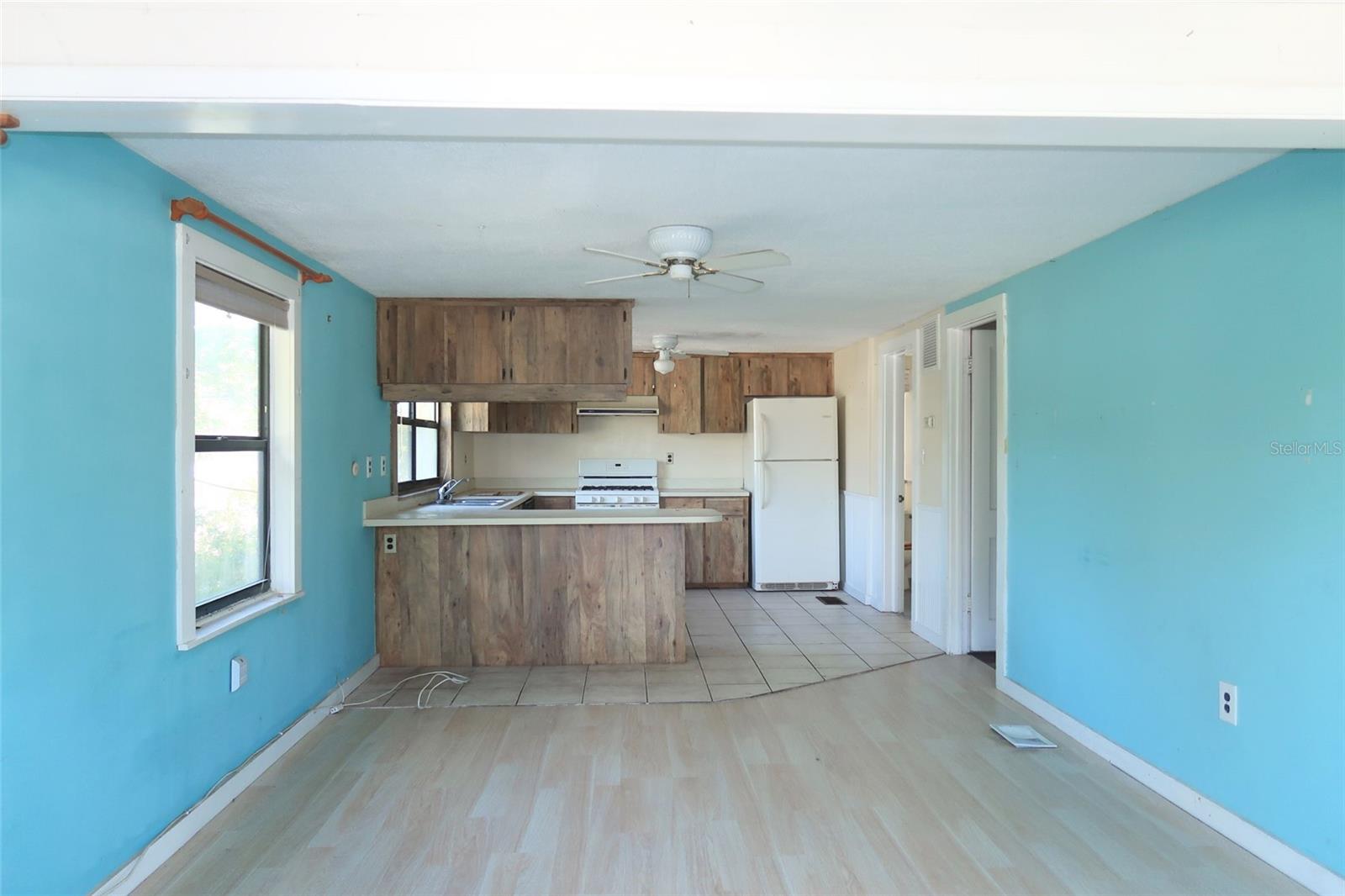 KEYSTONE MANOR - Residential Income