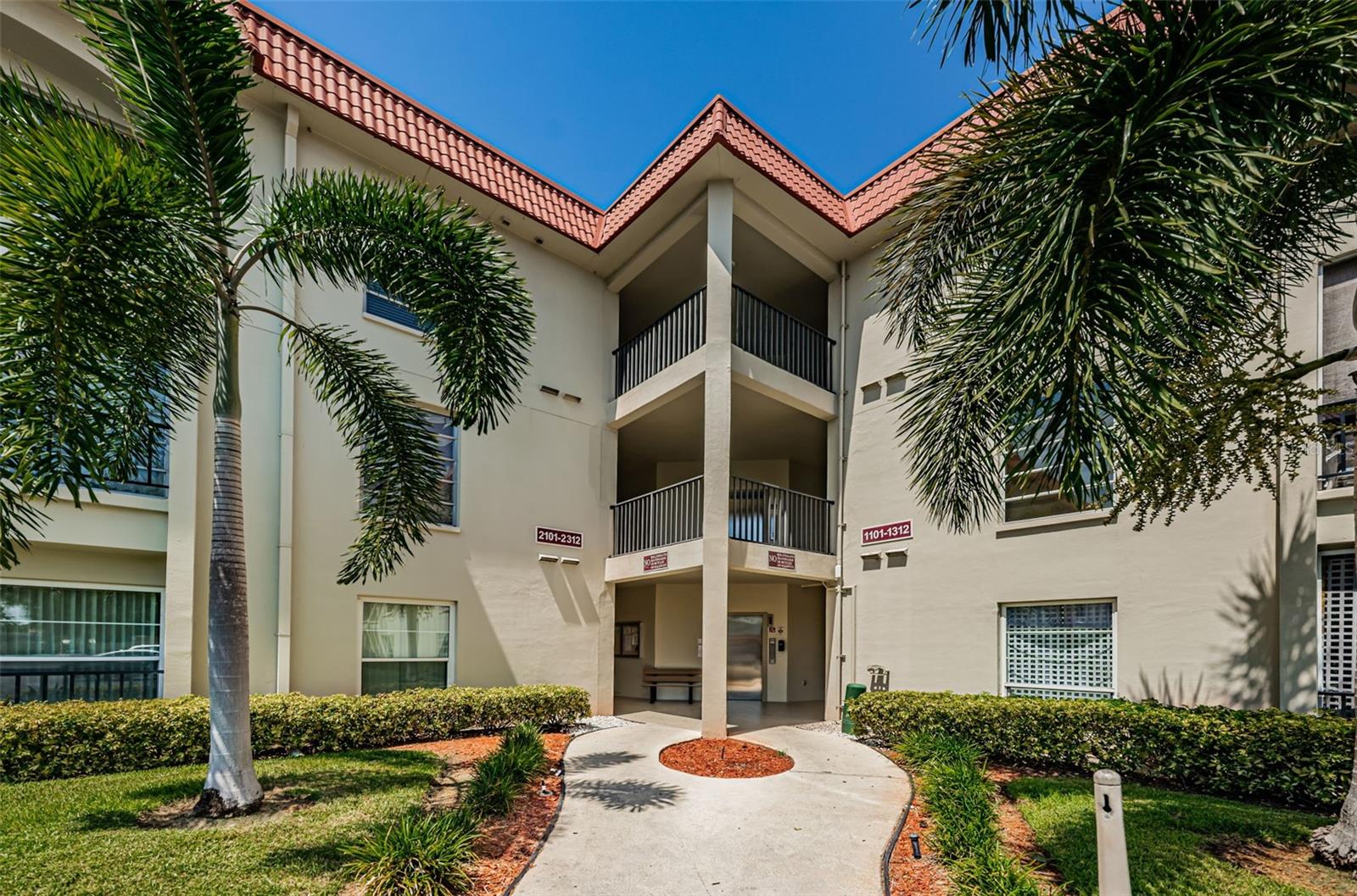 2700 BAYSHORE BOULEVARD 2110
