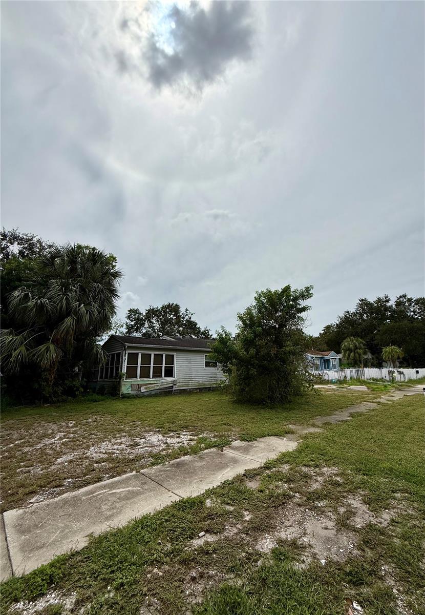 EDGEMOOR ESTATES - Land