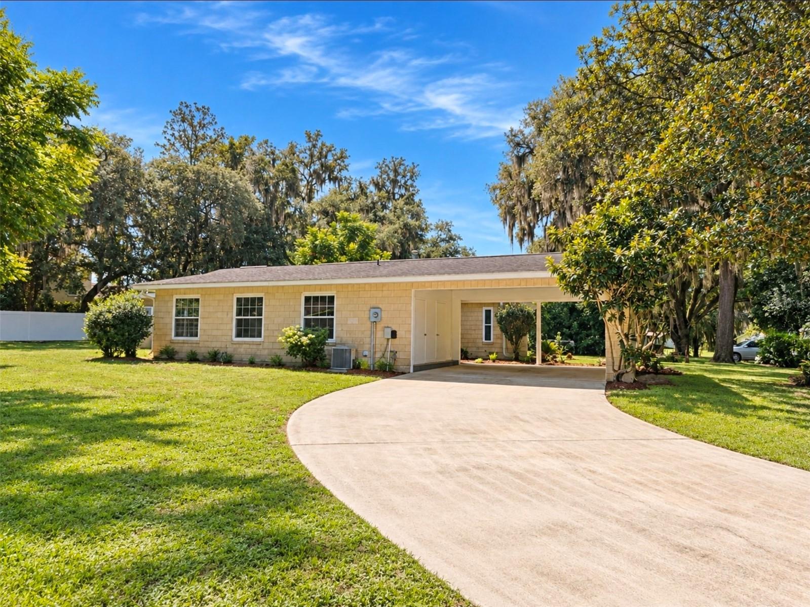 25 EMERALD COURT