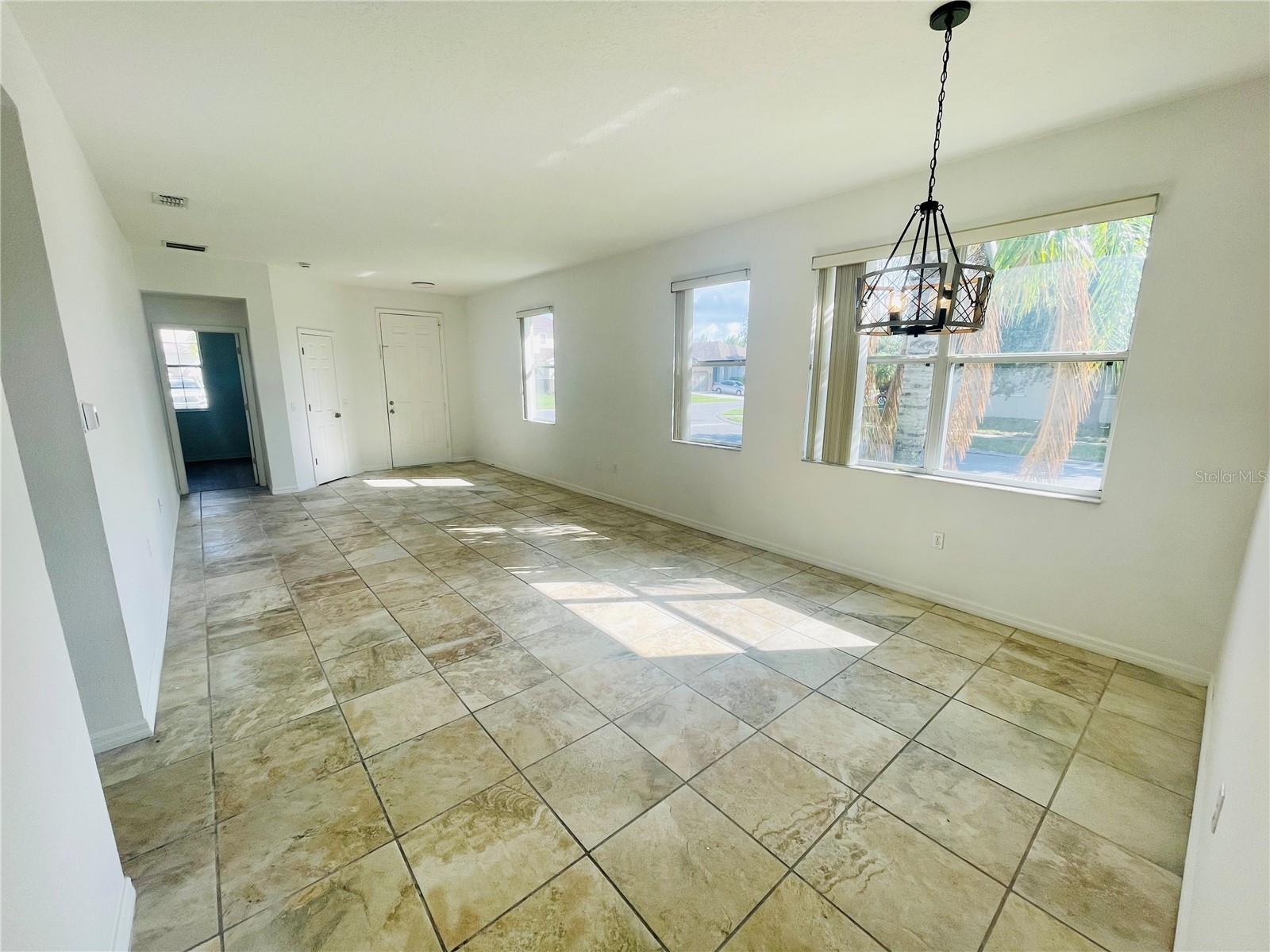 2728 PORTCHESTER COURT