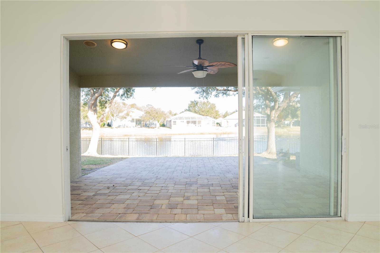 WATERS EDGE PH 08 - Residential