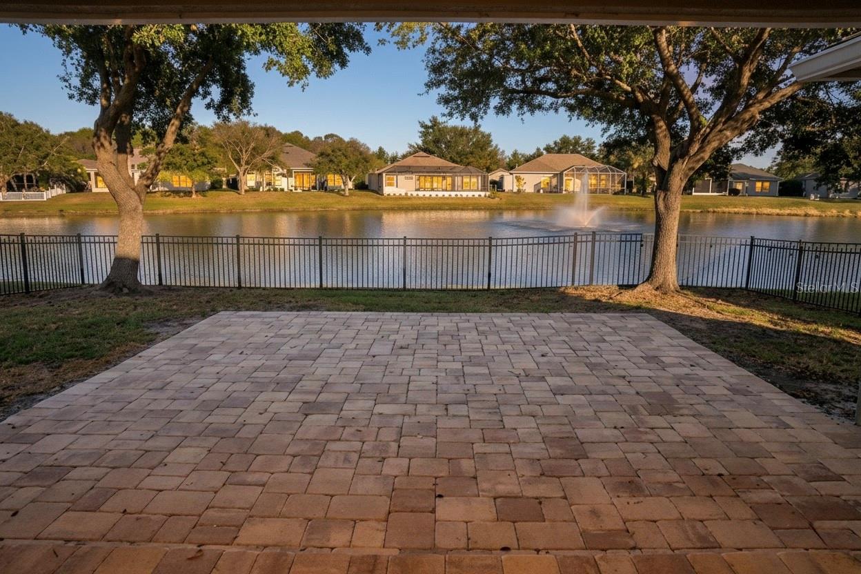 WATERS EDGE PH 08 - Residential