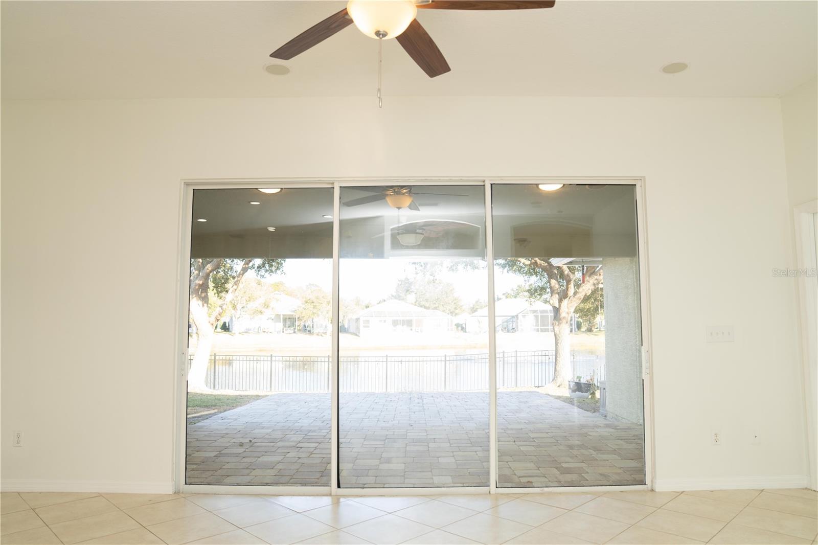 WATERS EDGE PH 08 - Residential