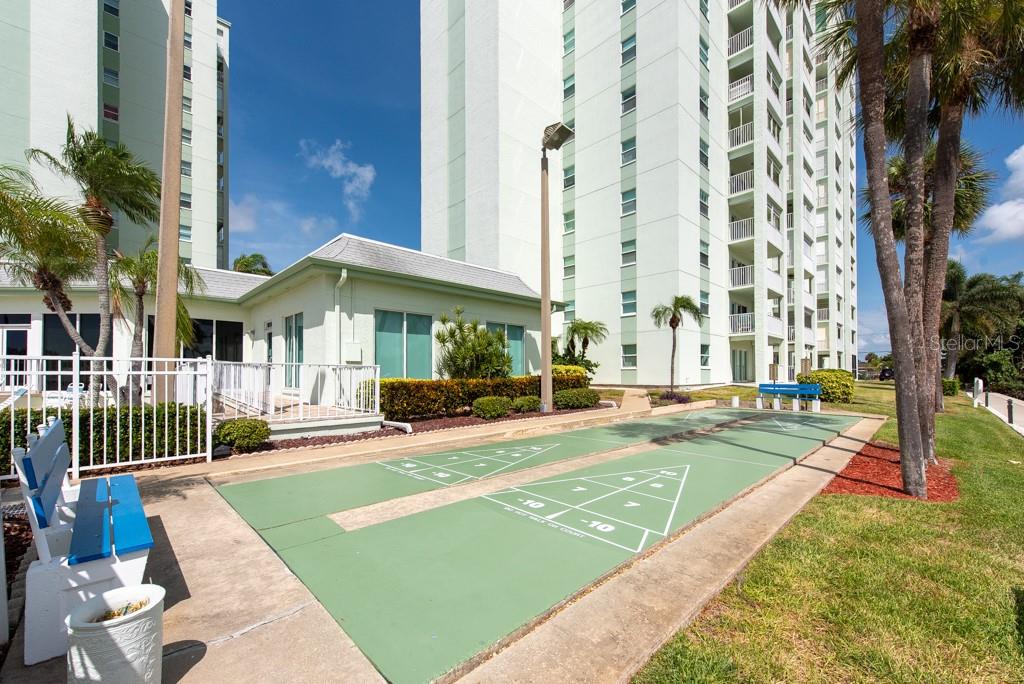 THREE PALMS POINTE CONDO - Residential